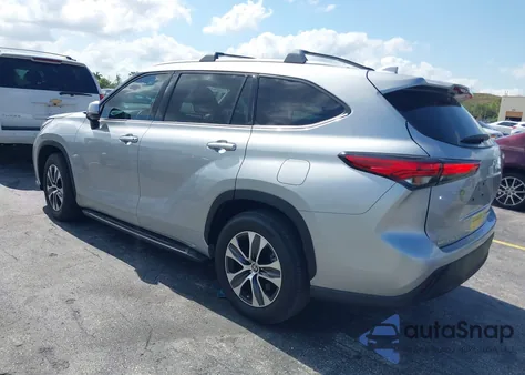 2022 Toyota Highlander Xle from USA, damaged, VIN 5TDGZRAH4NS108963